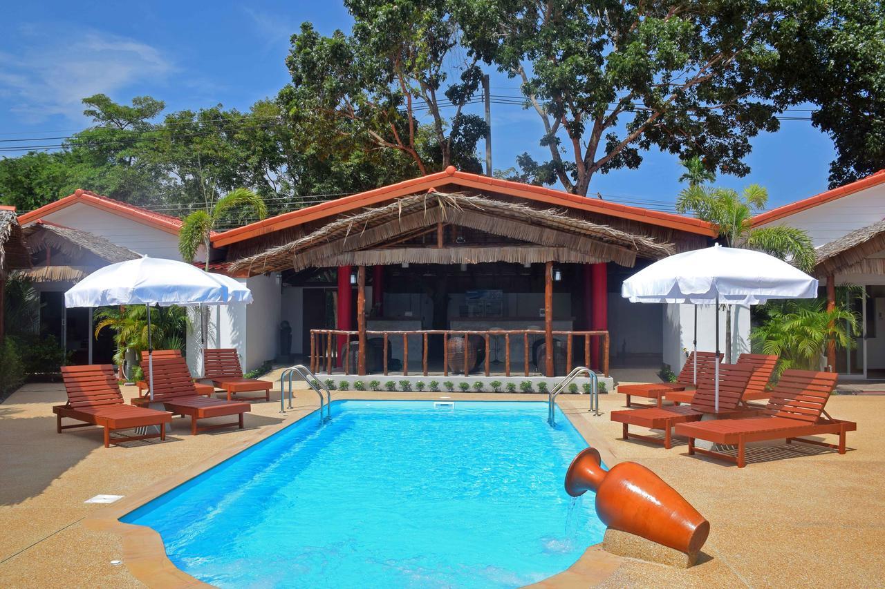 Vivi Bungalows Resort Nai Harn Exterior photo
