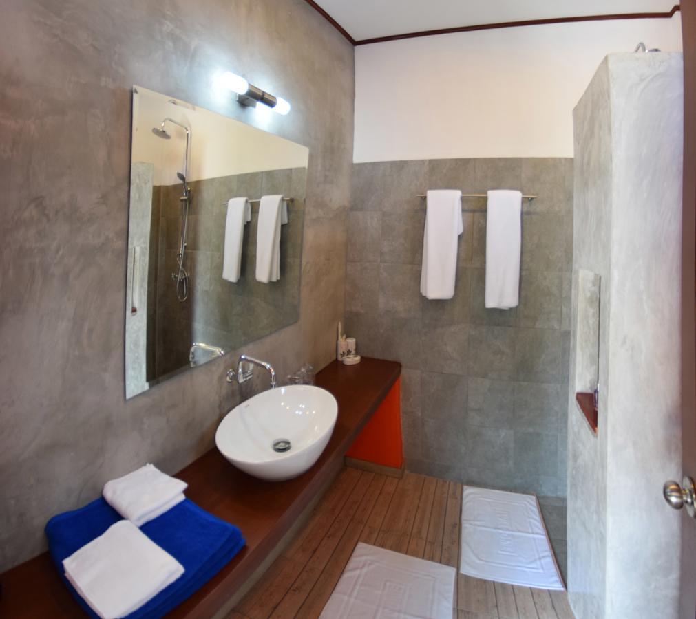 Vivi Bungalows Resort Nai Harn Exterior photo