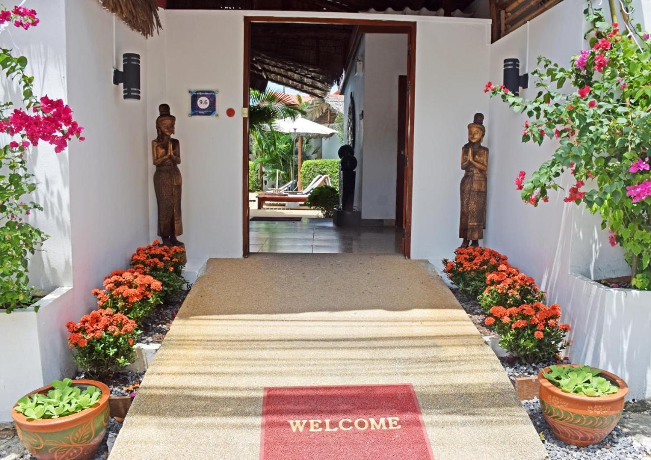 Vivi Bungalows Resort Nai Harn Exterior photo
